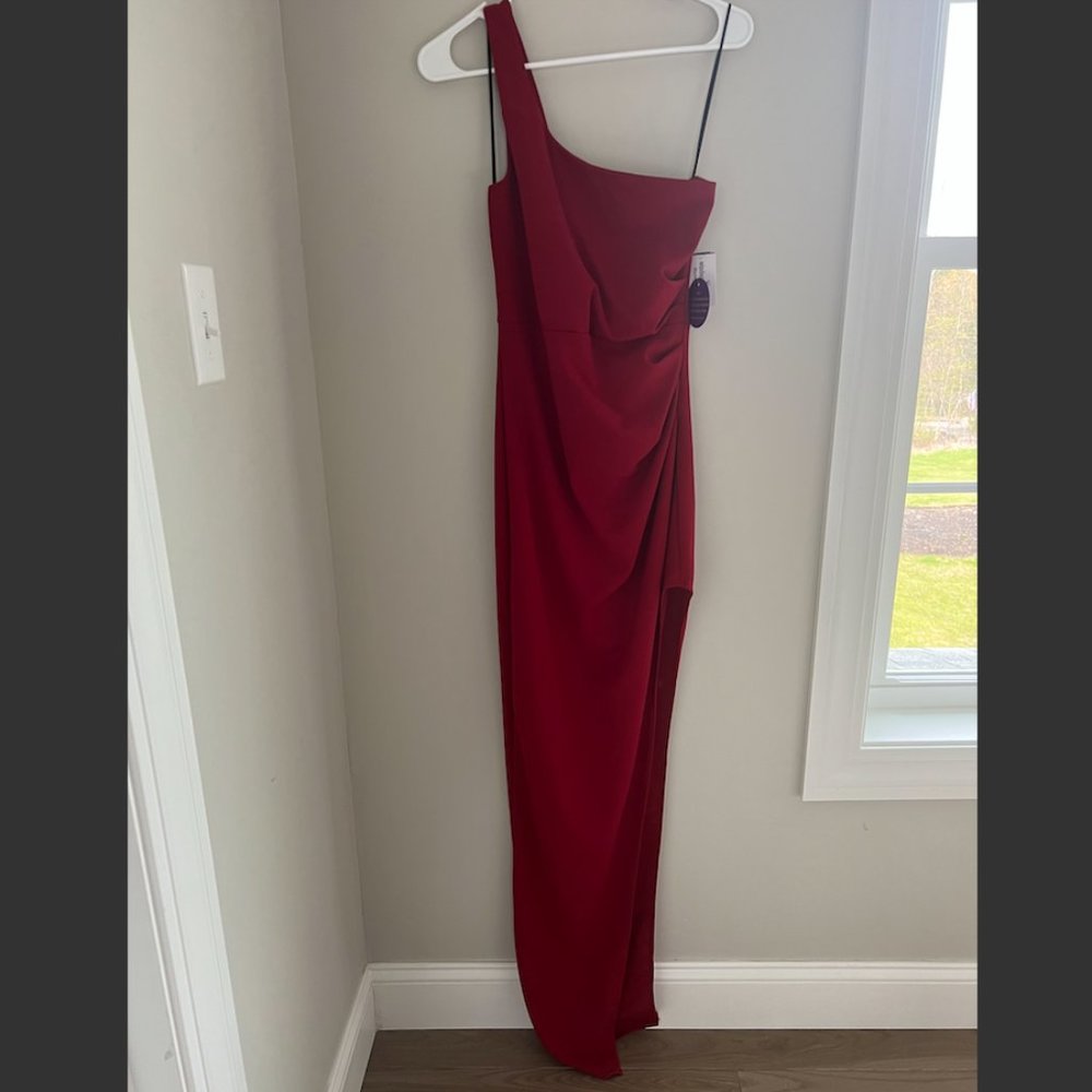 Windsor, formal dress, red, size medium